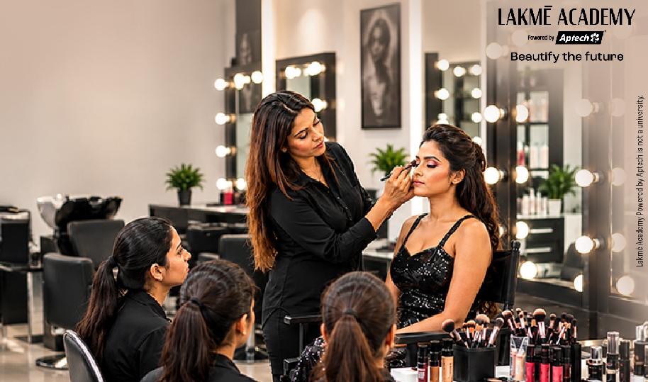 How to Start a Beauty Training Centre: The Lakmē Academy Powered by Aptech Franchise Opportunity in India